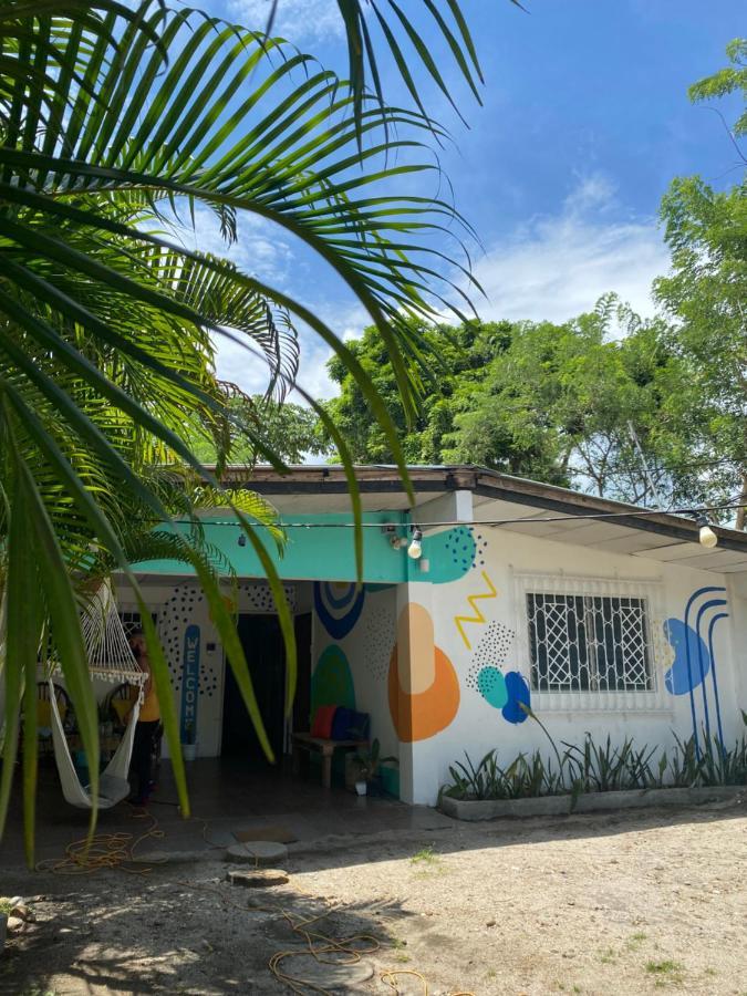 Acuarela Hostal ปลายาบลังกา ภายนอก รูปภาพ
