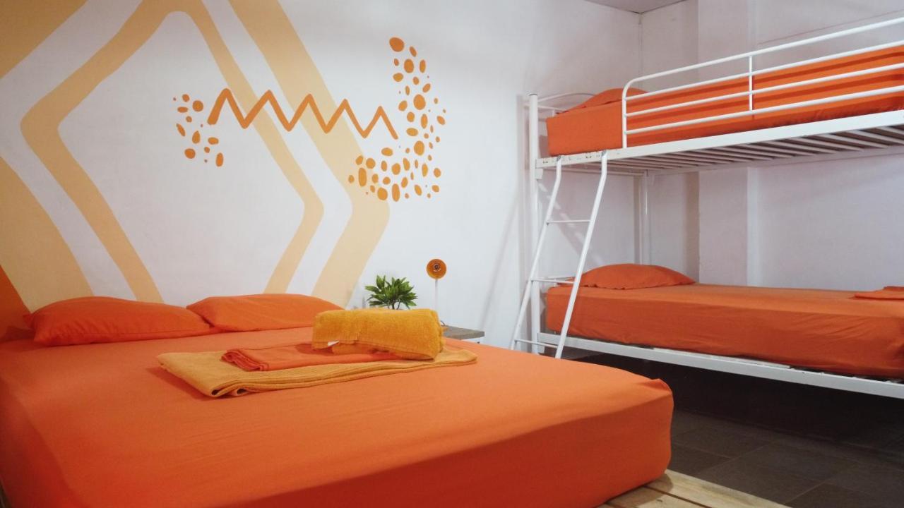 Acuarela Hostal ปลายาบลังกา ภายนอก รูปภาพ